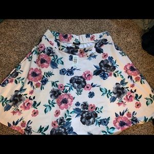 Torrid Flowy Floral skirt